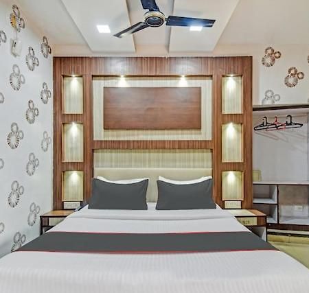 โฮเต็ล ไดมอนด์ สวีท Hotel โกลกาตา ภายนอก รูปภาพ