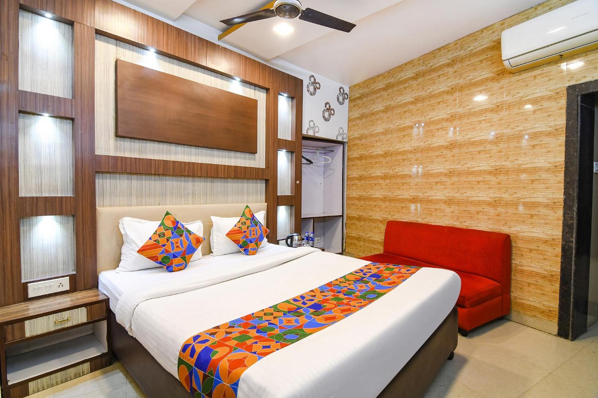 โฮเต็ล ไดมอนด์ สวีท Hotel โกลกาตา ภายนอก รูปภาพ