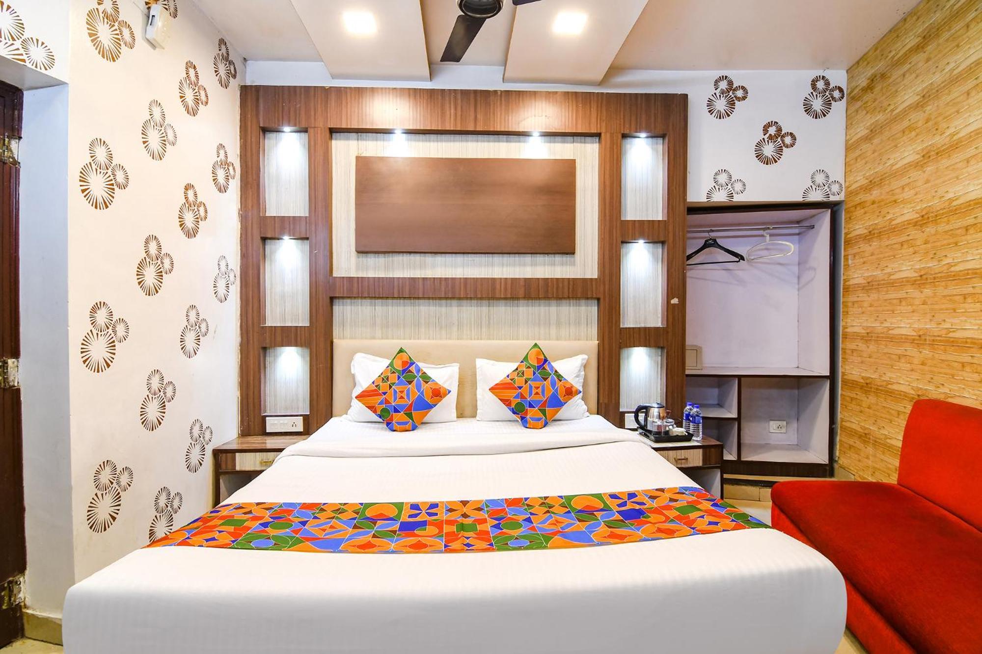โฮเต็ล ไดมอนด์ สวีท Hotel โกลกาตา ภายนอก รูปภาพ
