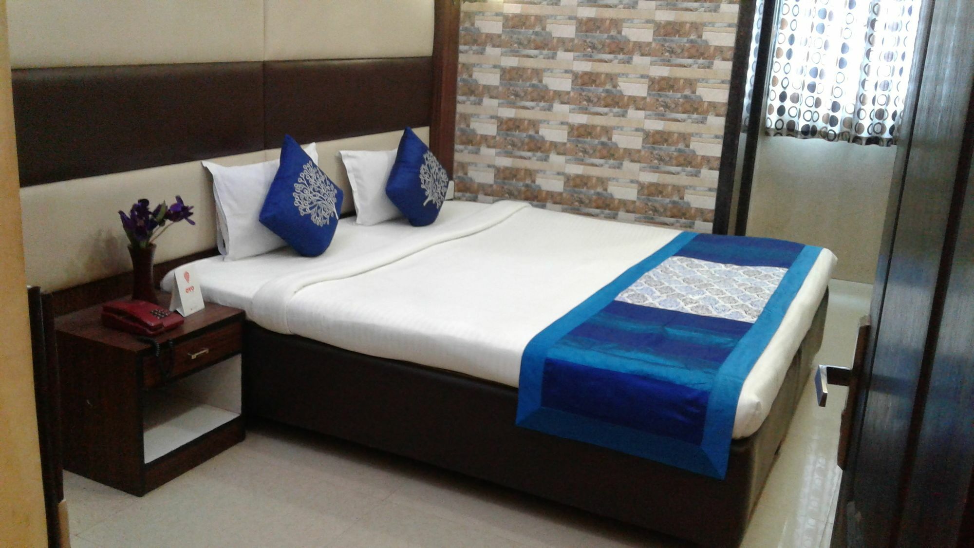 โฮเต็ล ไดมอนด์ สวีท Hotel โกลกาตา ภายนอก รูปภาพ